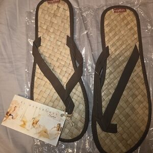 El Mangroove Woven Sandals